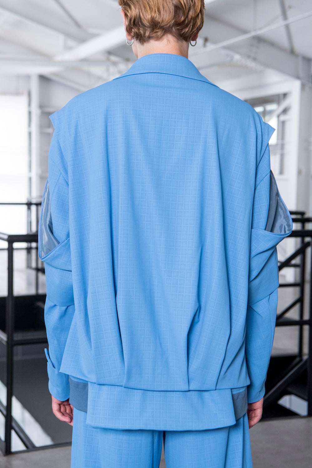 LB23SS-SJK03-ERW | エンボスリリーワルツデタッチャブルサマージャケット | ROYALBLUE