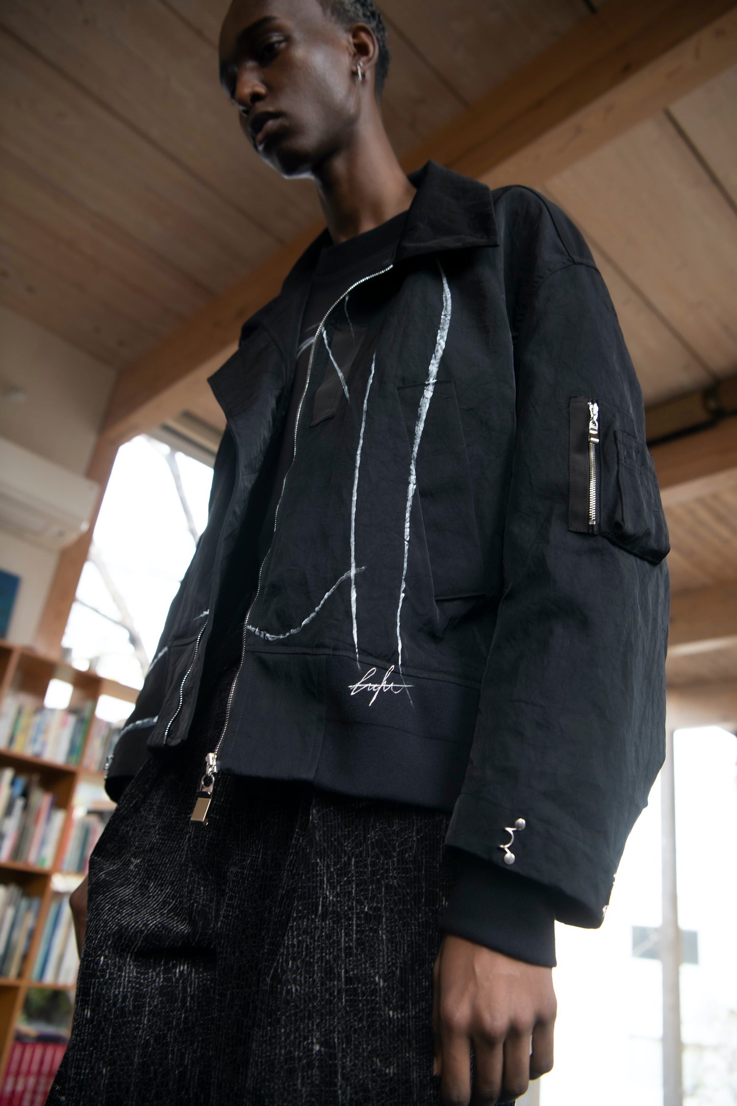 LB22AW-PO04-FC-HP #BLACK.