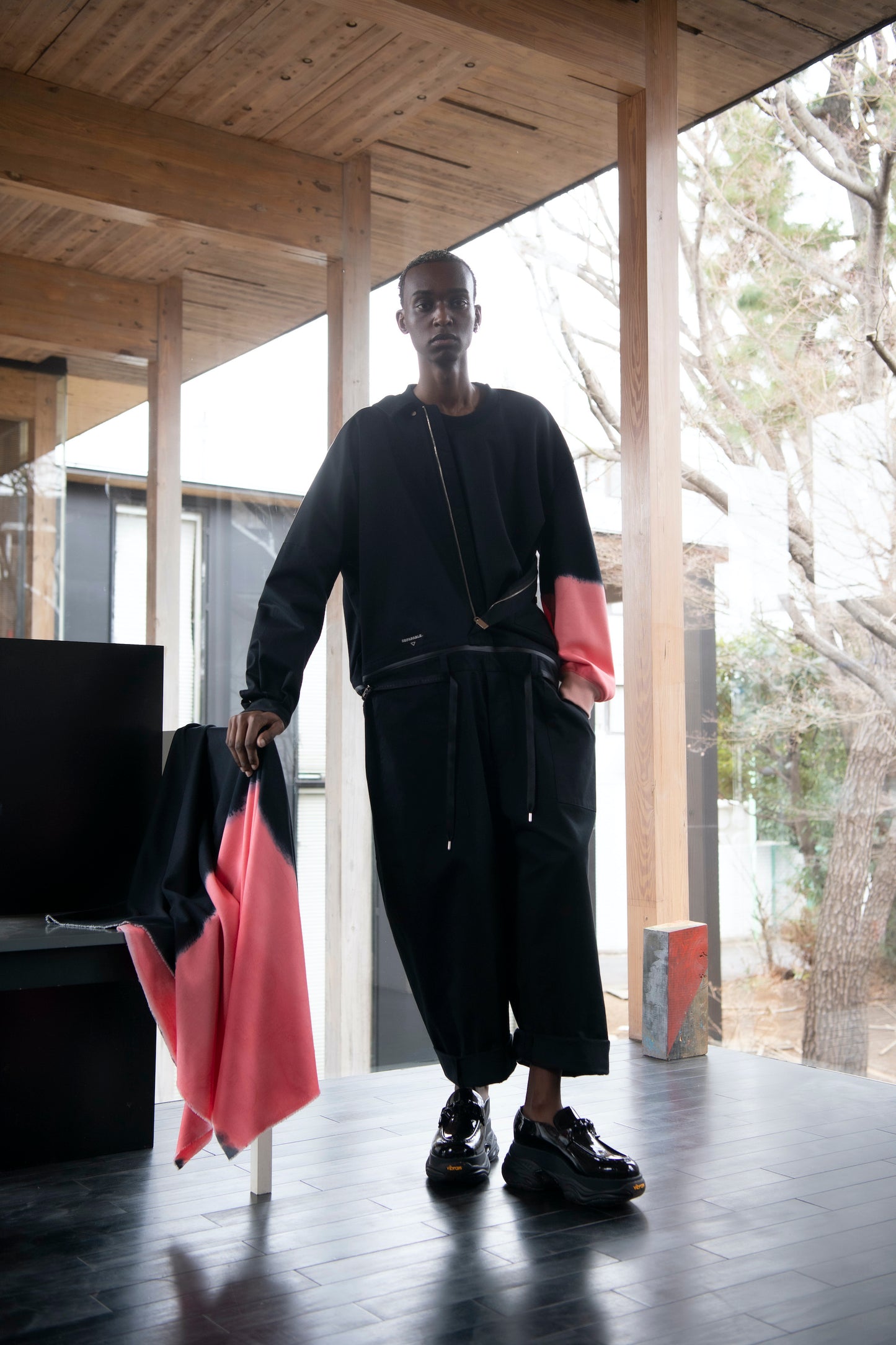LB22AW-JS01-CN #BLACK.