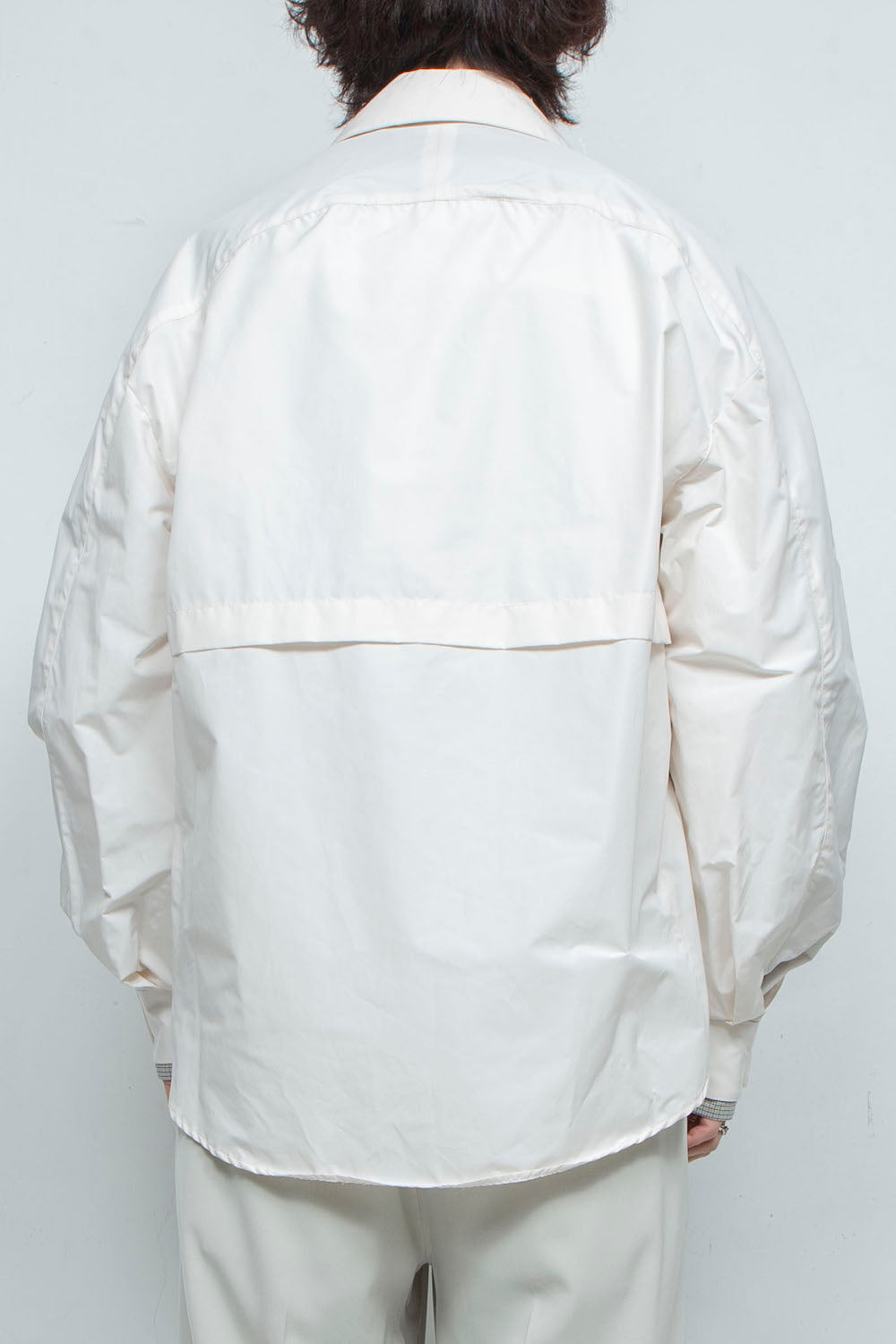 LB24SS-SHBL01-TFT | Powder Touch Taffeta Track Shirt Jacket | IVORY 