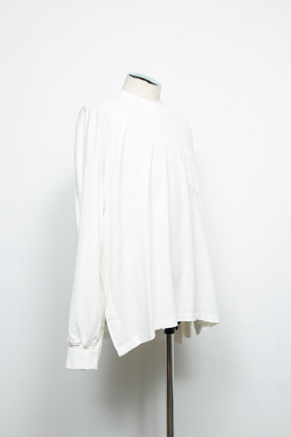 LB24AW-PO07-ITD | テーピングエイドダメージプルオーバー | OFF WHITE