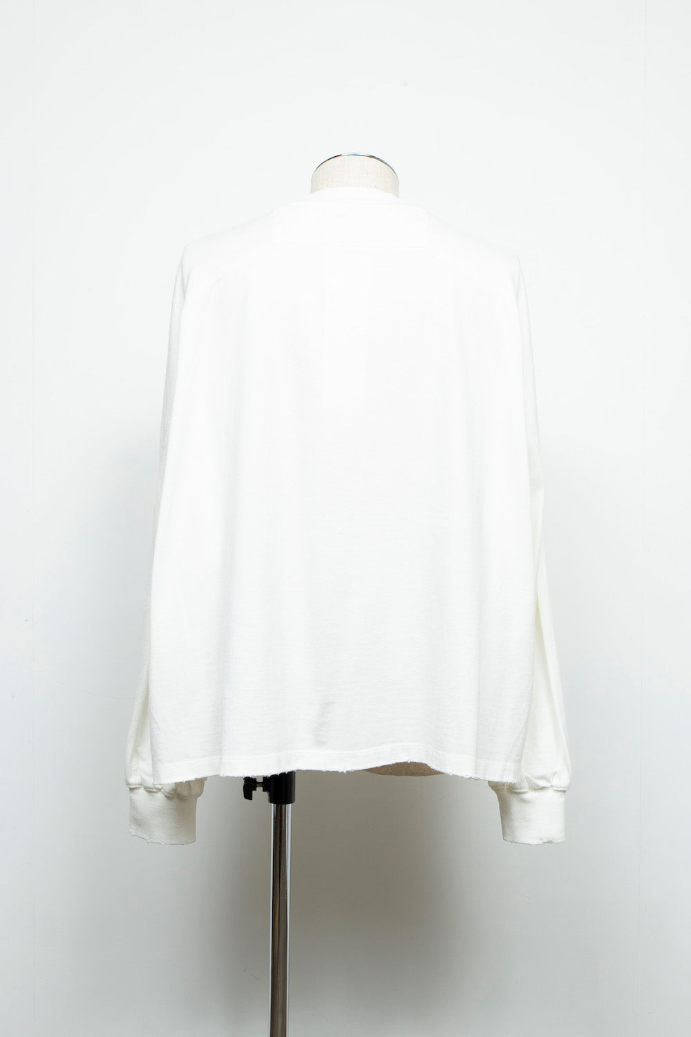 LB24AW-PO07-ITD | Taping Aid Damage Pullover | OFF WHITE