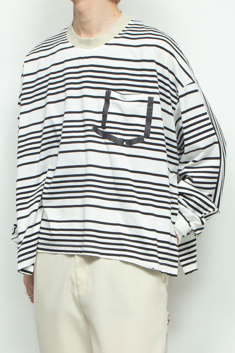 LB24AW-PO07-BOD | Taping Aid Damage Border Pullover | WHITE×ELFENBEIN