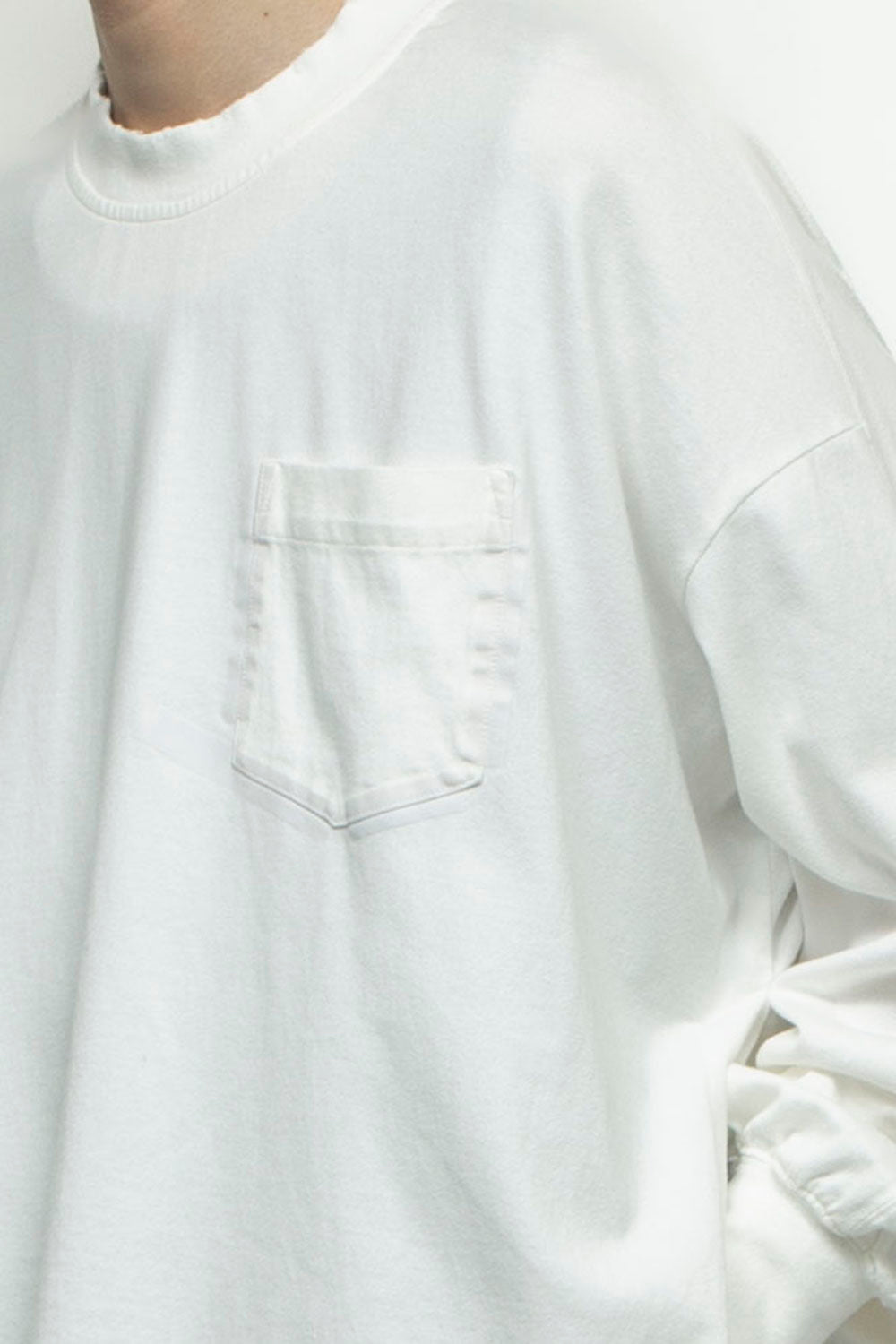 LB24AW-PO07-ITD | Taping Aid Damage Pullover | OFF WHITE