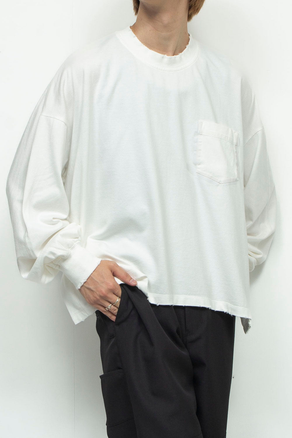 LB24AW-PO07-ITD | テーピングエイドダメージプルオーバー | OFF WHITE