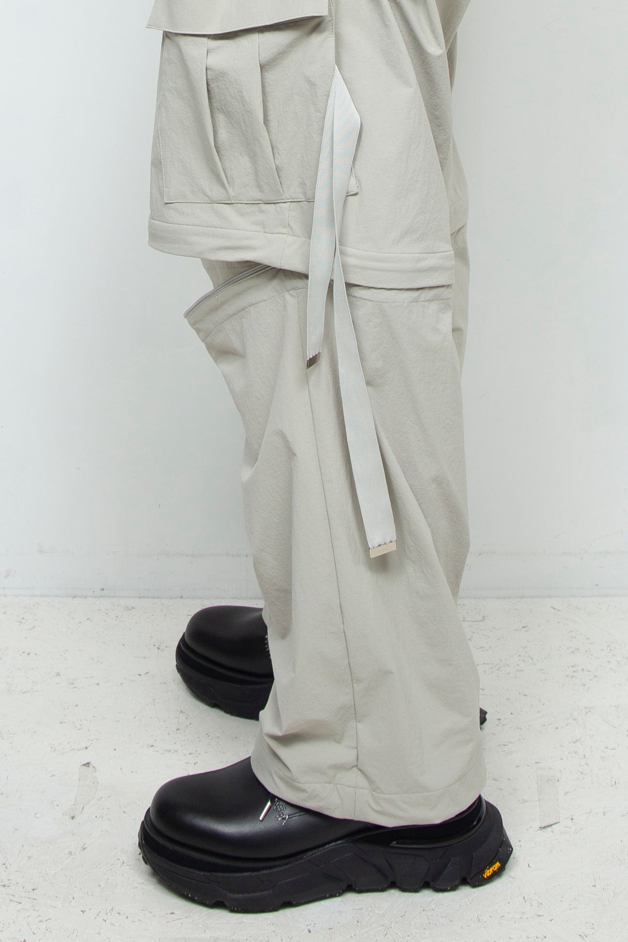 LB24AW-PT07-ADK | Side Zip Painter Trousers | IVORY