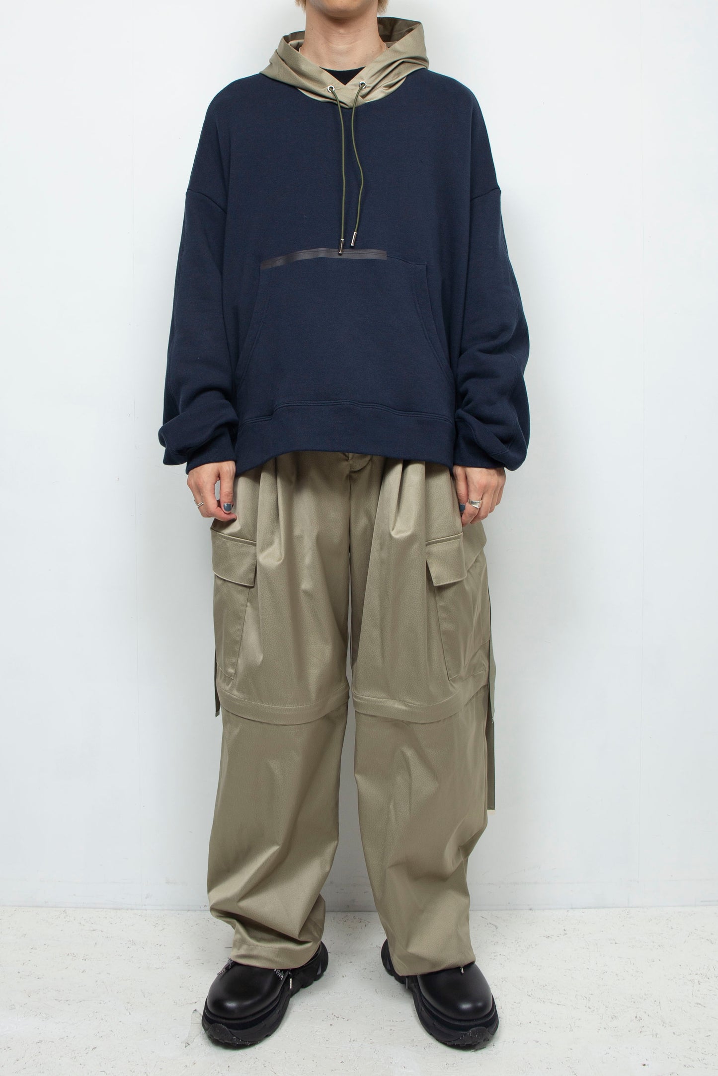 LB24AW-PK01-YGEMB | テーピングエイドコンビネーションフーディ | DARK NAVY×SAGE