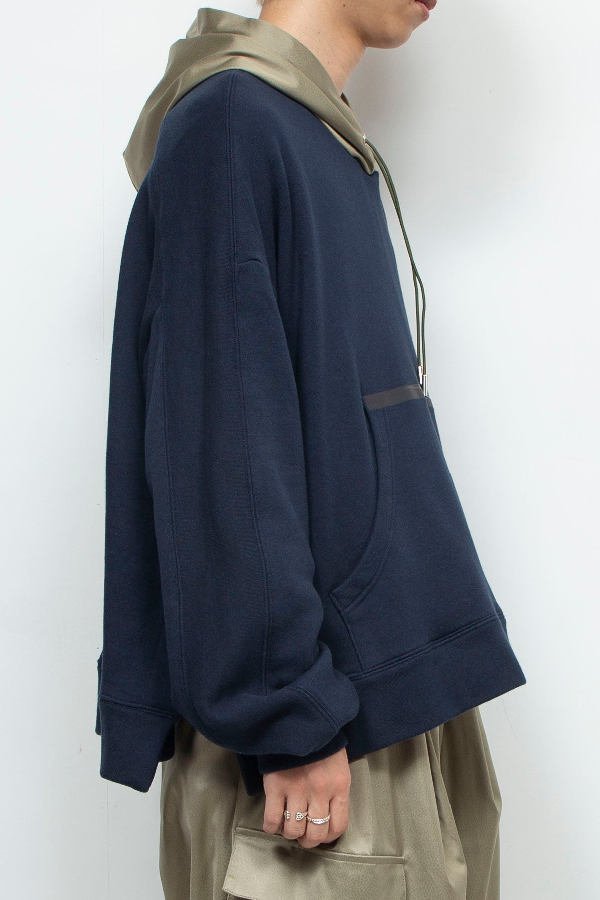 LB24AW-PK01-YGEMB | テーピングエイドコンビネーションフーディ | DARK NAVY×SAGE