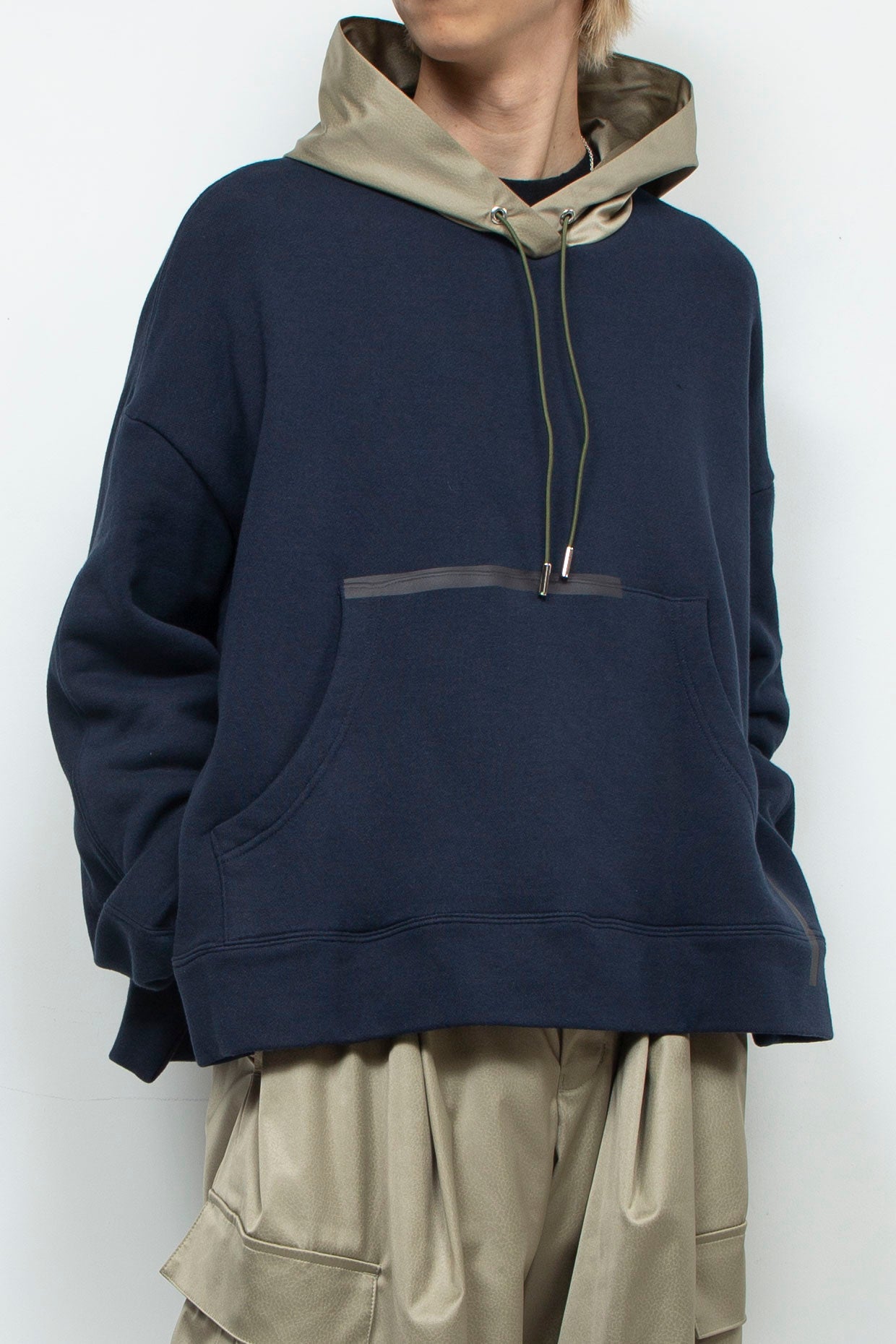 LB24AW-PK01-YGEMB | テーピングエイドコンビネーションフーディ | DARK NAVY×SAGE