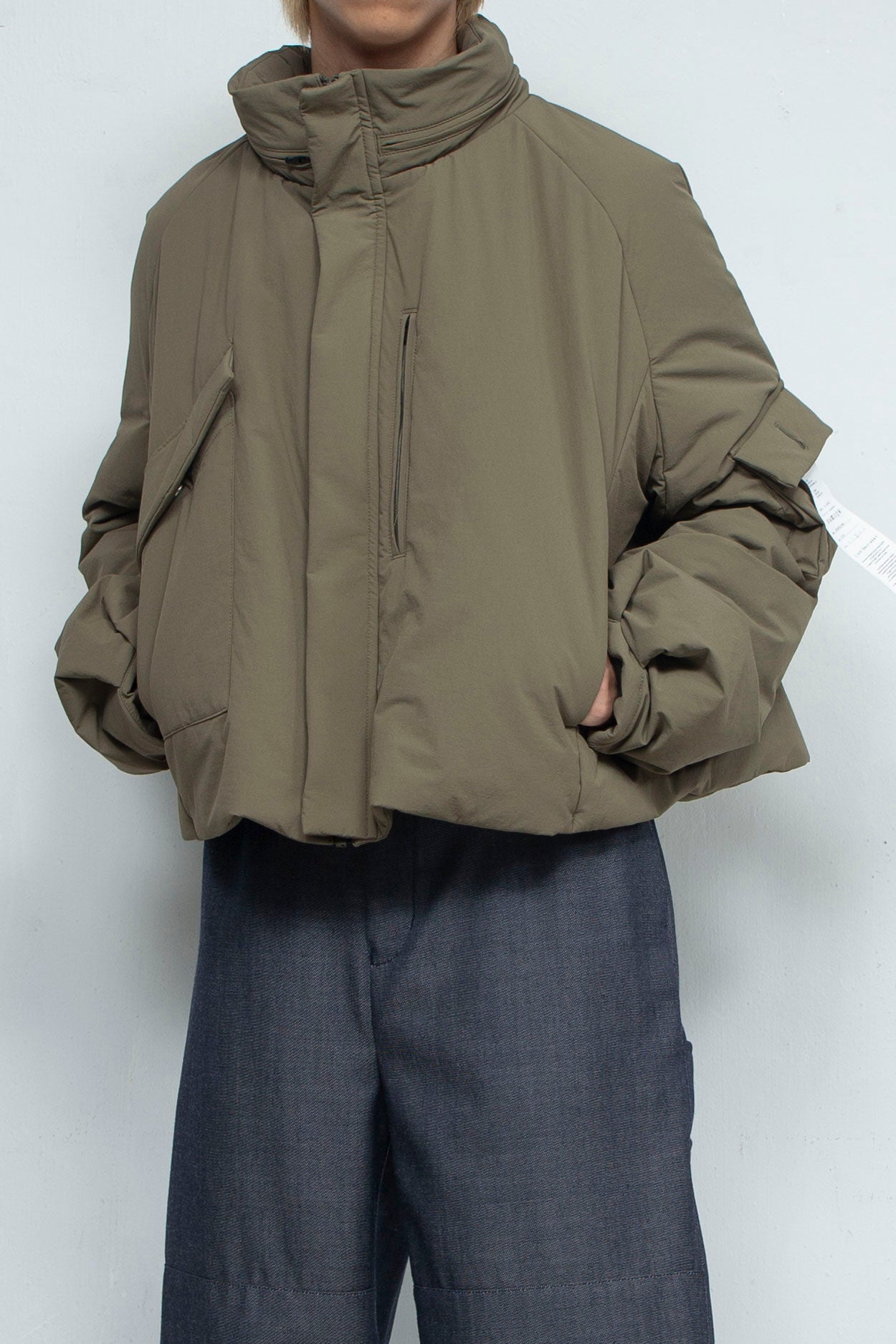 LB24AW-BL03-NBG | Onibegie padded short blouson | OLIVE