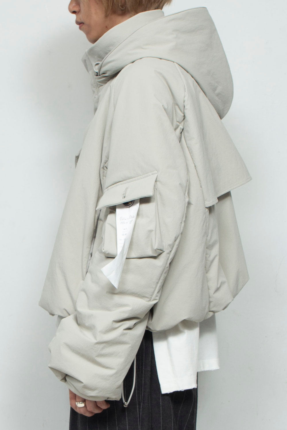 LB24AW-BL03-NBG | Onibegieパッディングショートブルゾン | FROSTY WHITE