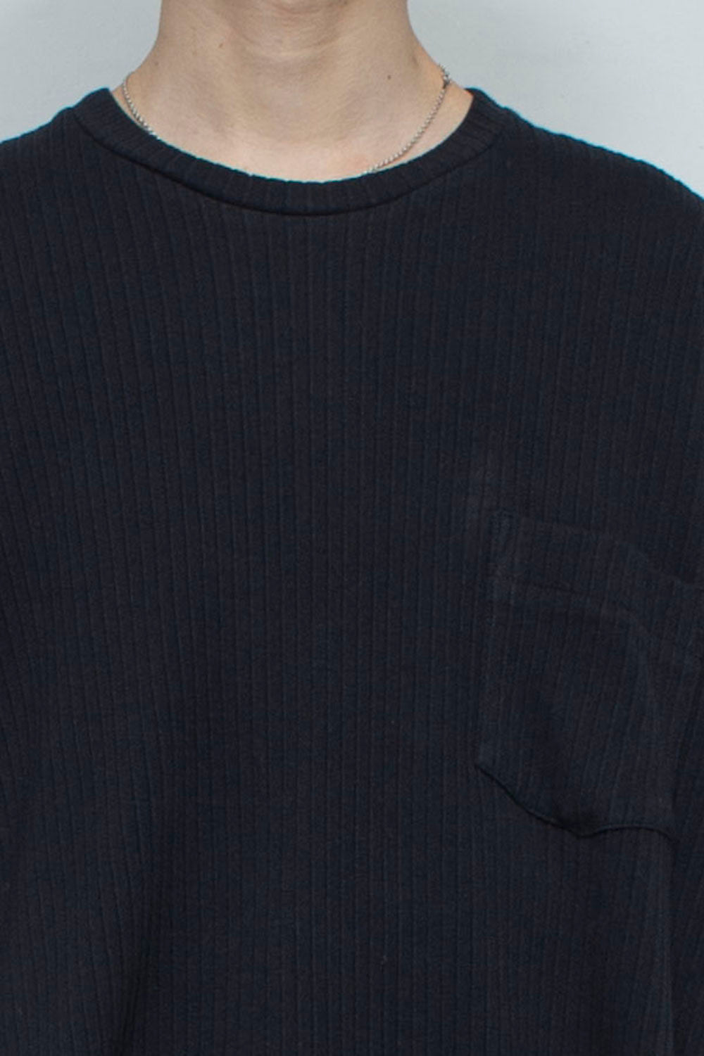 LB24SS-TE09-CPR-PL | Pleated rib knit side vent T-shirt | BLACK 