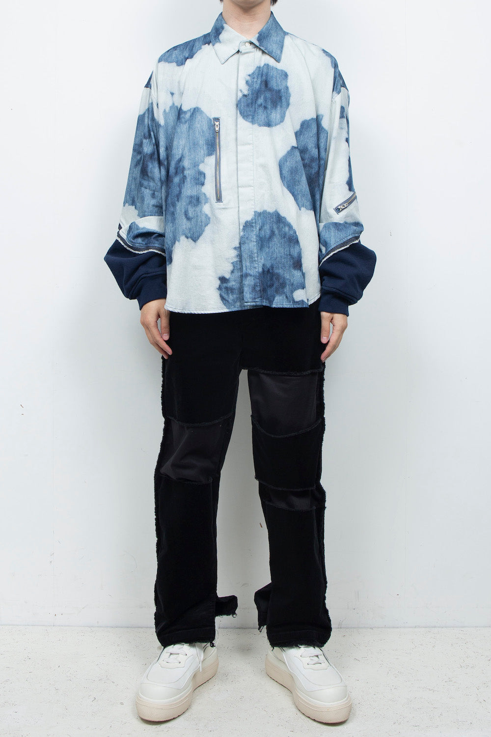 LB26AW-SH12-BLD | Gradation Flower Bleach Denim Twisted Sleeve Shirt | INDIGO BLEACHED
