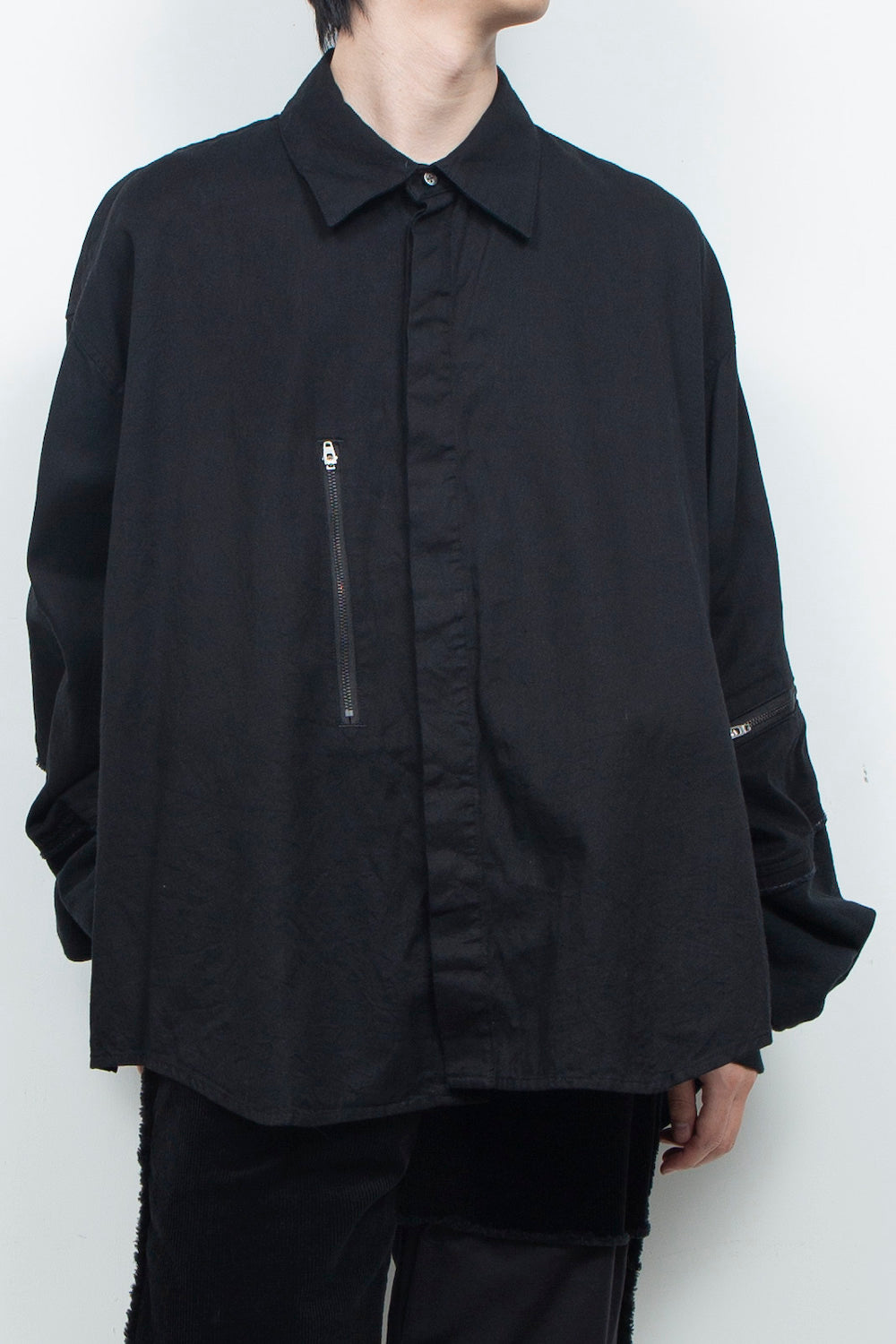 LB26AW-SH12-OWD | Light Ounce Denim Twist Sleeve Shirt | BLACK WASHED