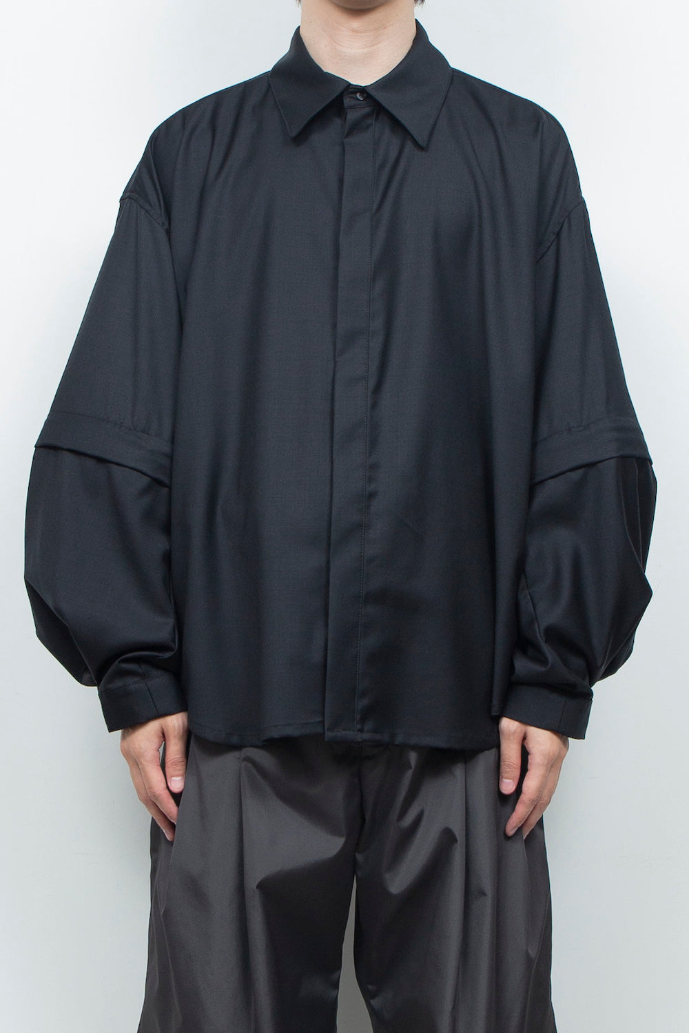 <LAST 1点> LB26AW-SH11-SCO |  SUPER140Sウール デタッチャブルスリーブシャツ | BLACK