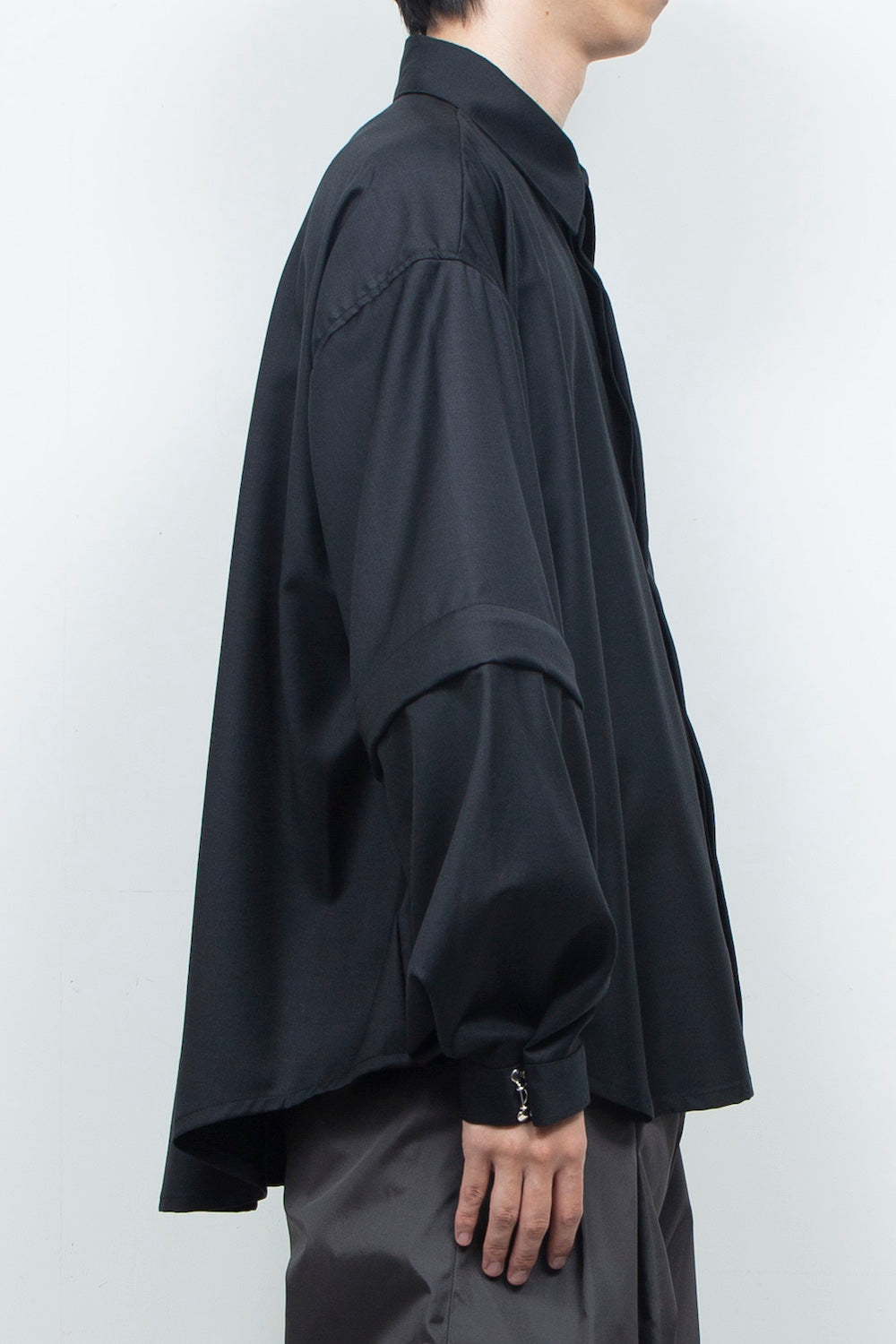<LAST 1点> LB26AW-SH11-SCO |  SUPER140Sウール デタッチャブルスリーブシャツ | BLACK