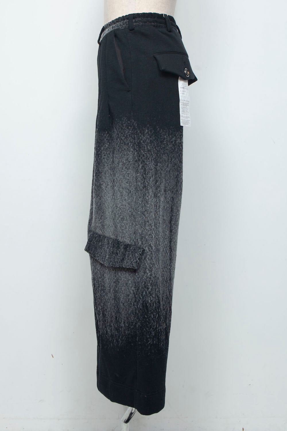 LB26AW-PT09-NDJ | グラデーションニードルパンチシンフラップバギーパンツ2.0 | BLACK BASED