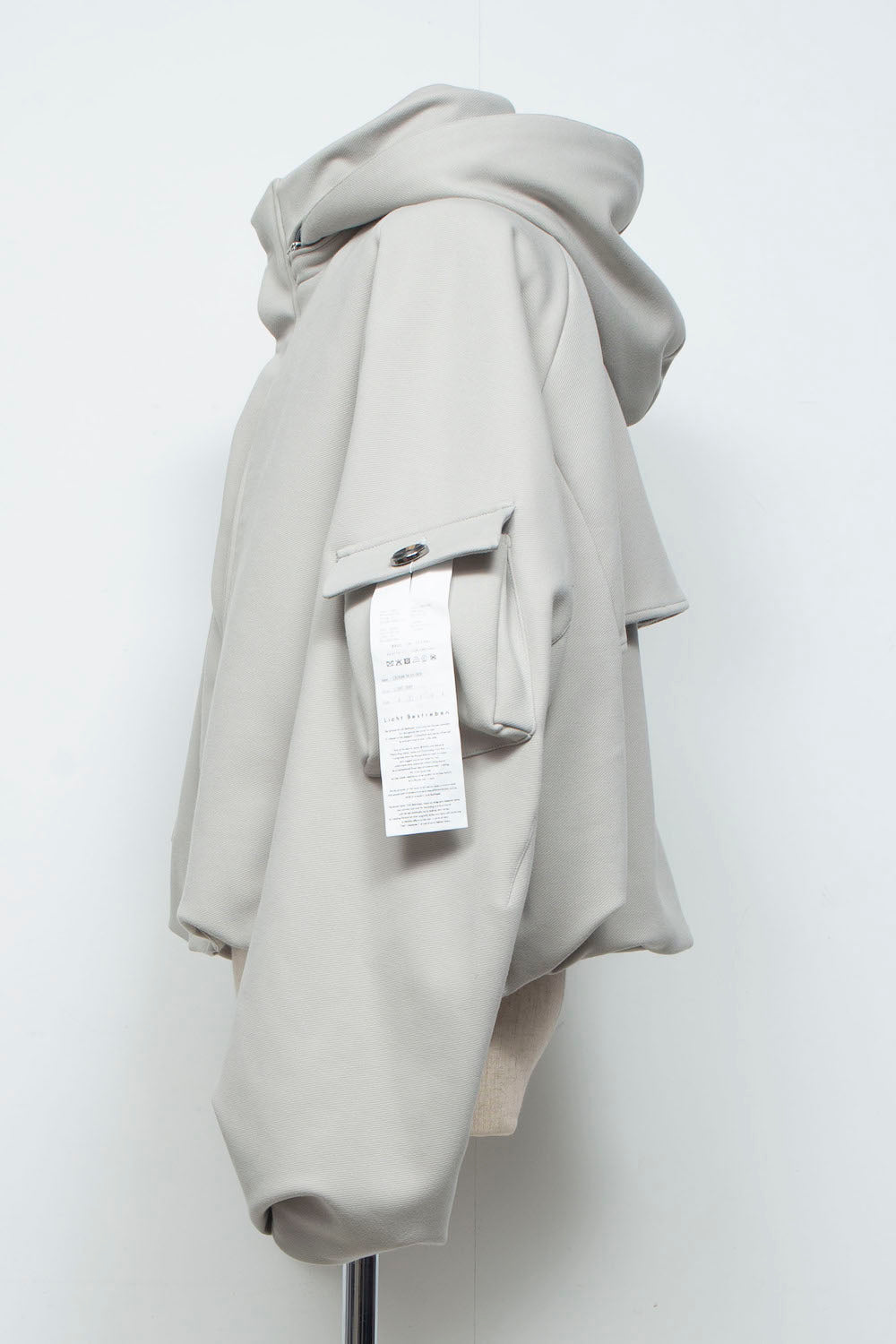 LB26AW-BL03-DFB | DOWN FABRICショートフードブルゾン | LIGHT GRAY