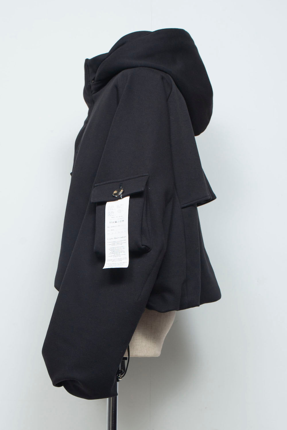 LB26AW-BL03-DFB | DOWN FABRICショートフードブルゾン | BLACK