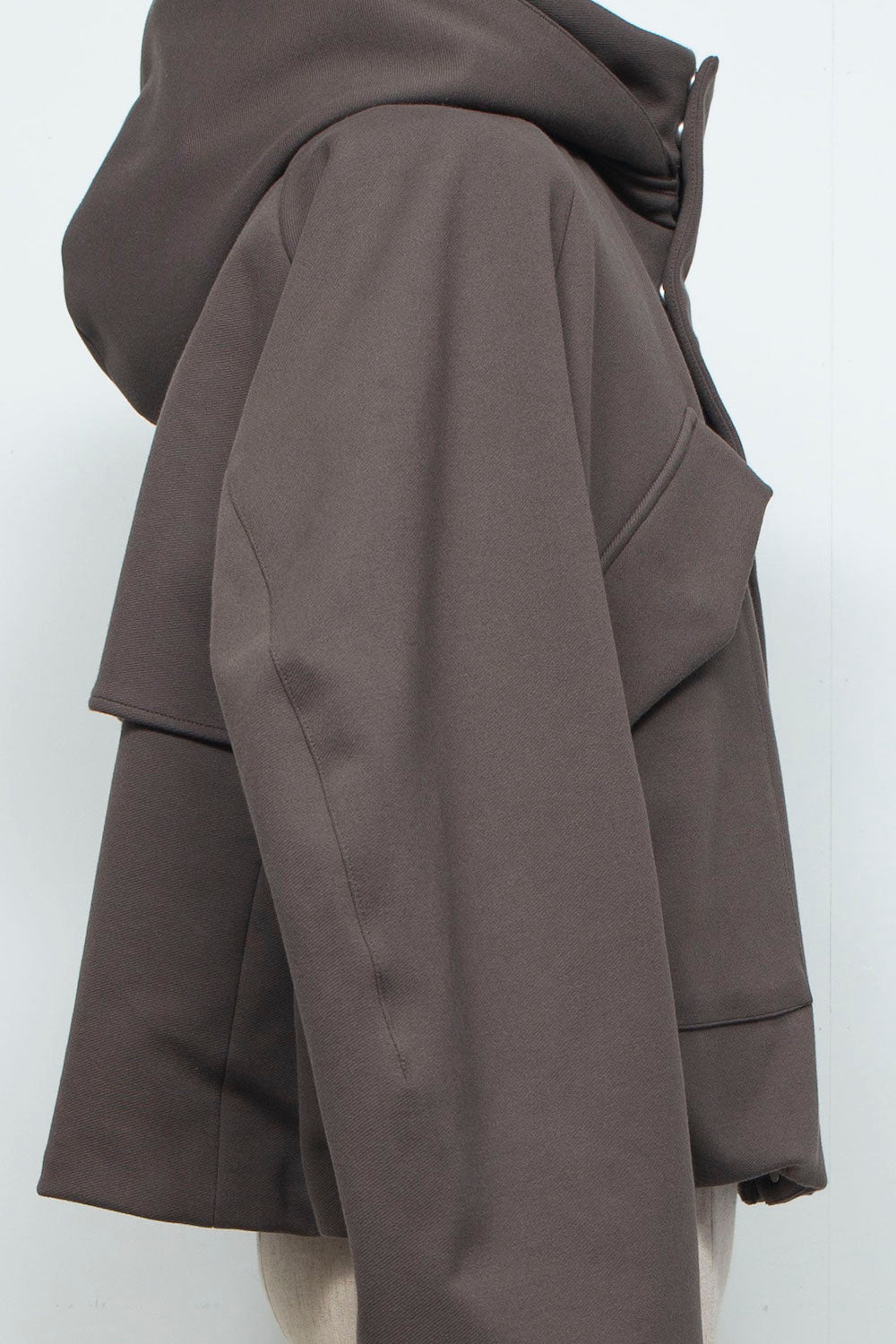 LB26AW-BL03-DFB | DOWN FABRICショートフードブルゾン | BROWN