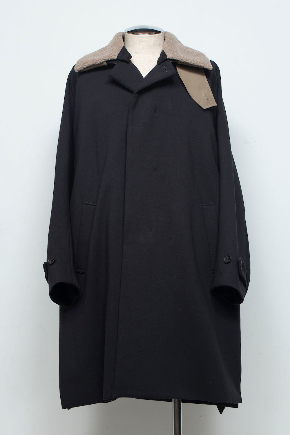 LB26AW-CO10-DFB | DOWN FABRICステンカラーコート | BLACK