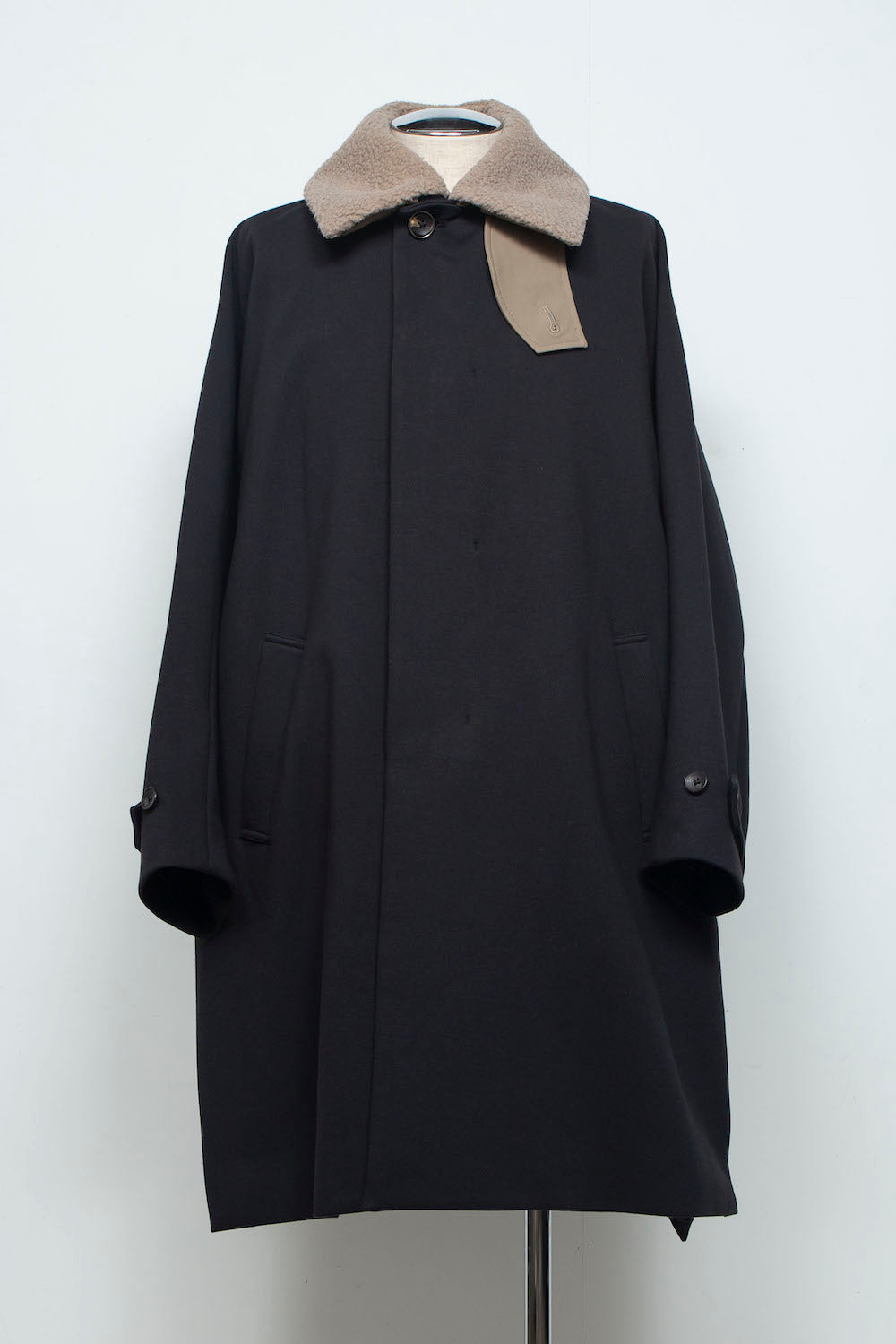 LB26AW-CO10-DFB | DOWN FABRICステンカラーコート | BLACK