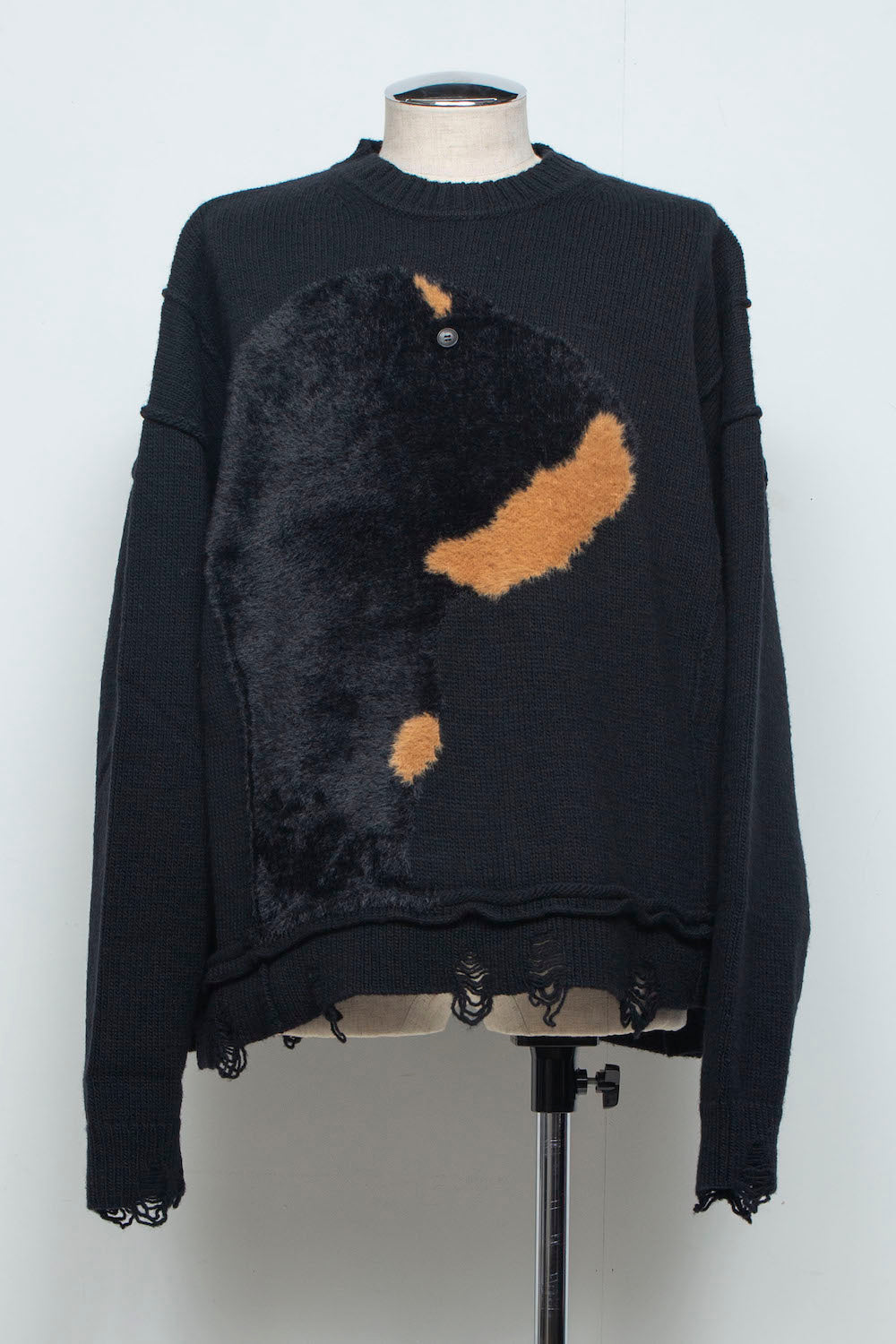 LB26AW-KN11 | ドッグモチーフインターシャセーター | BLACK