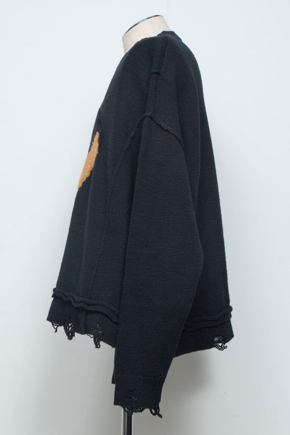 LB26AW-KN11 | ドッグモチーフインターシャセーター | BLACK