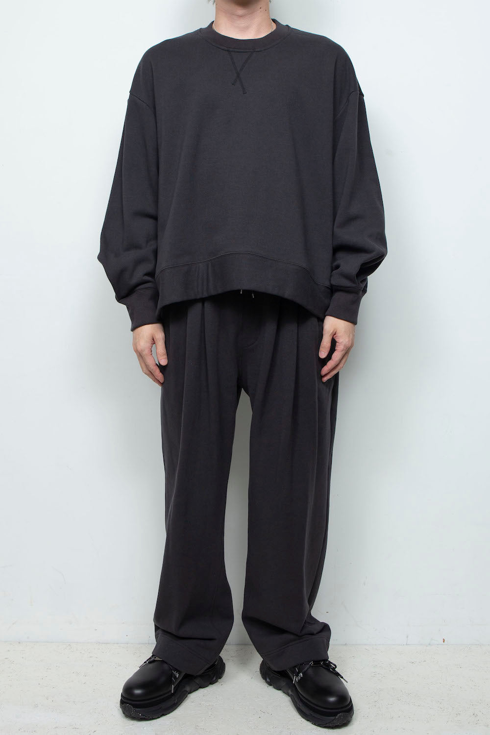 *Limited Edition* LB25AW-PO08-HJS | Vintage Finish Sweatshirt Pullover | Black Vintage