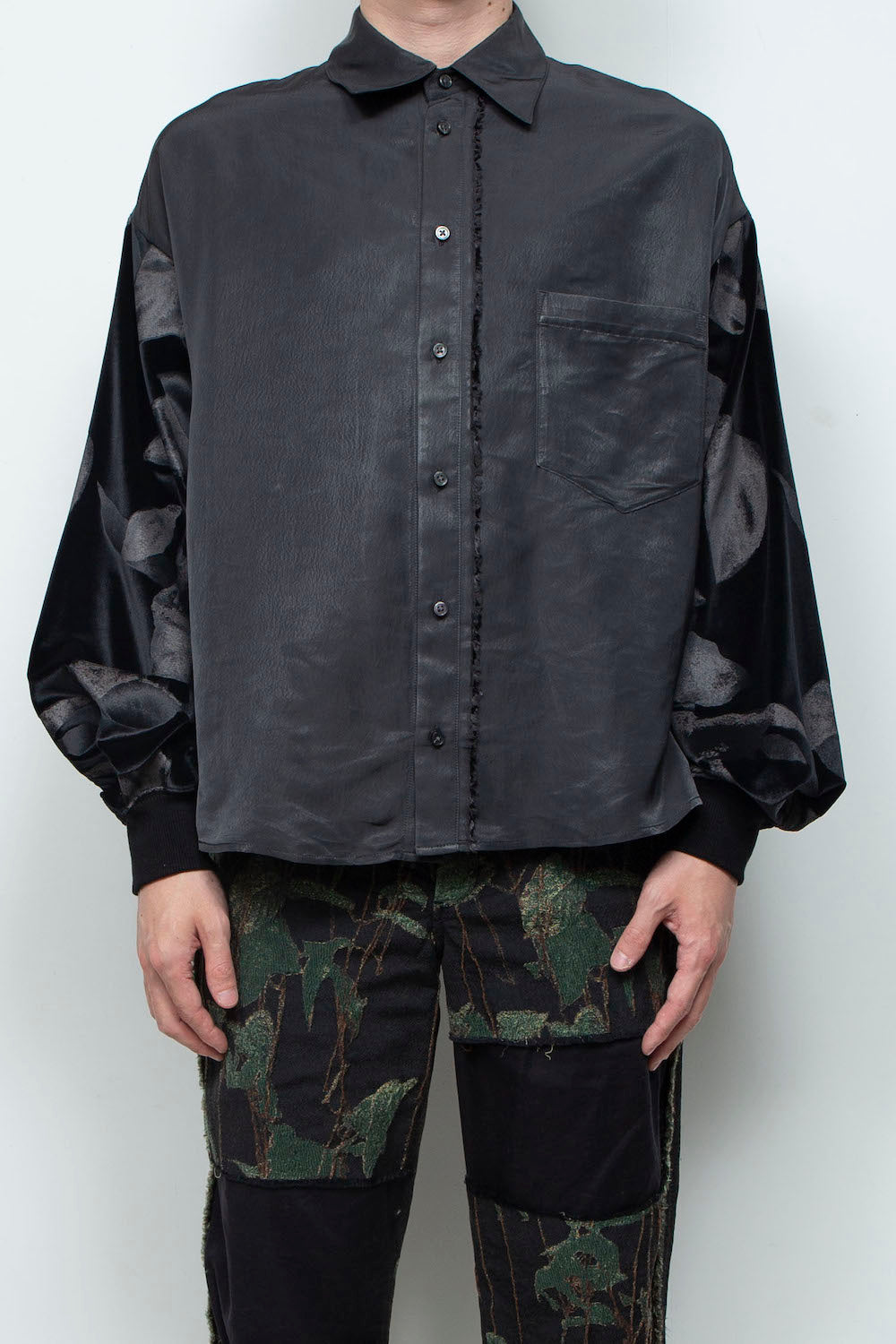 <last>
 LB25AW-SH08-SPV-PVL | Velour Jersey Sleeve Easy Shirt | Black x Black</last>