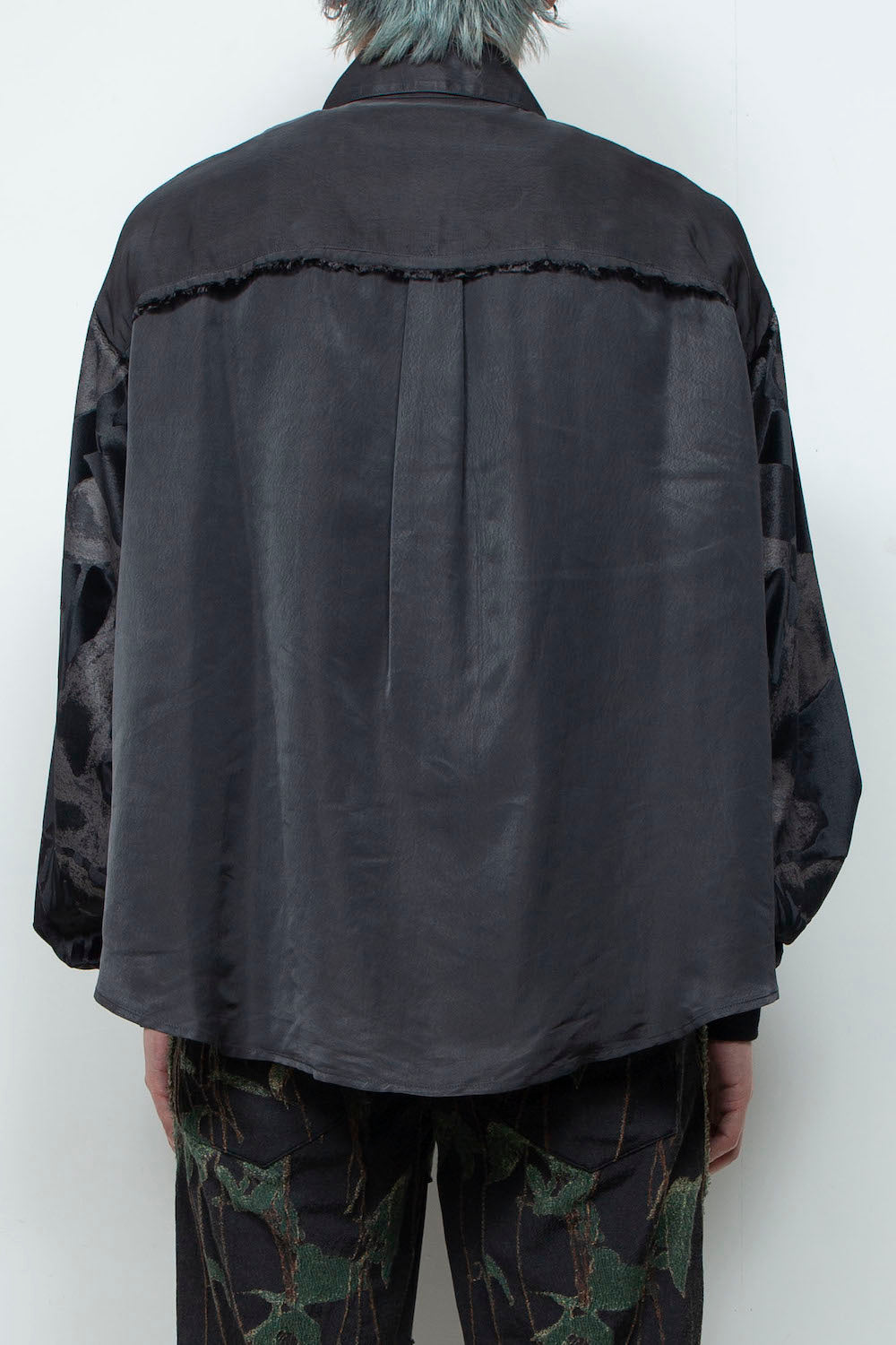 <last>
 LB25AW-SH08-SPV-PVL | Velour Jersey Sleeve Easy Shirt | Black x Black</last>