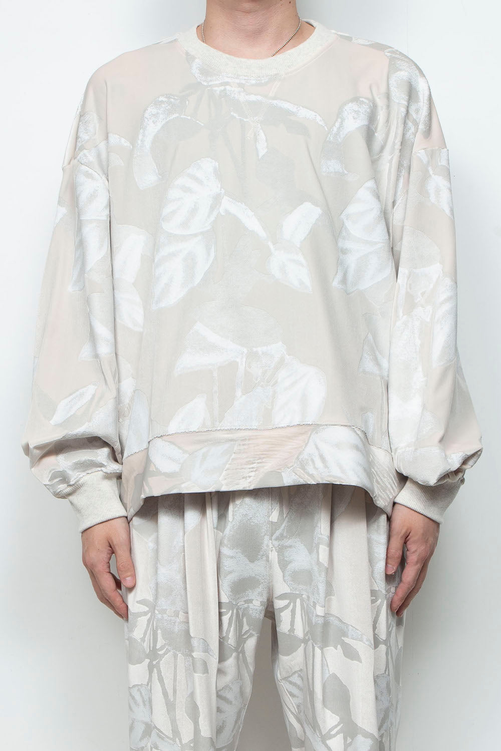 <last>  
LB25AW-PO08-PVL | 3D Printed Velour Jersey Pullover | Off White</last>