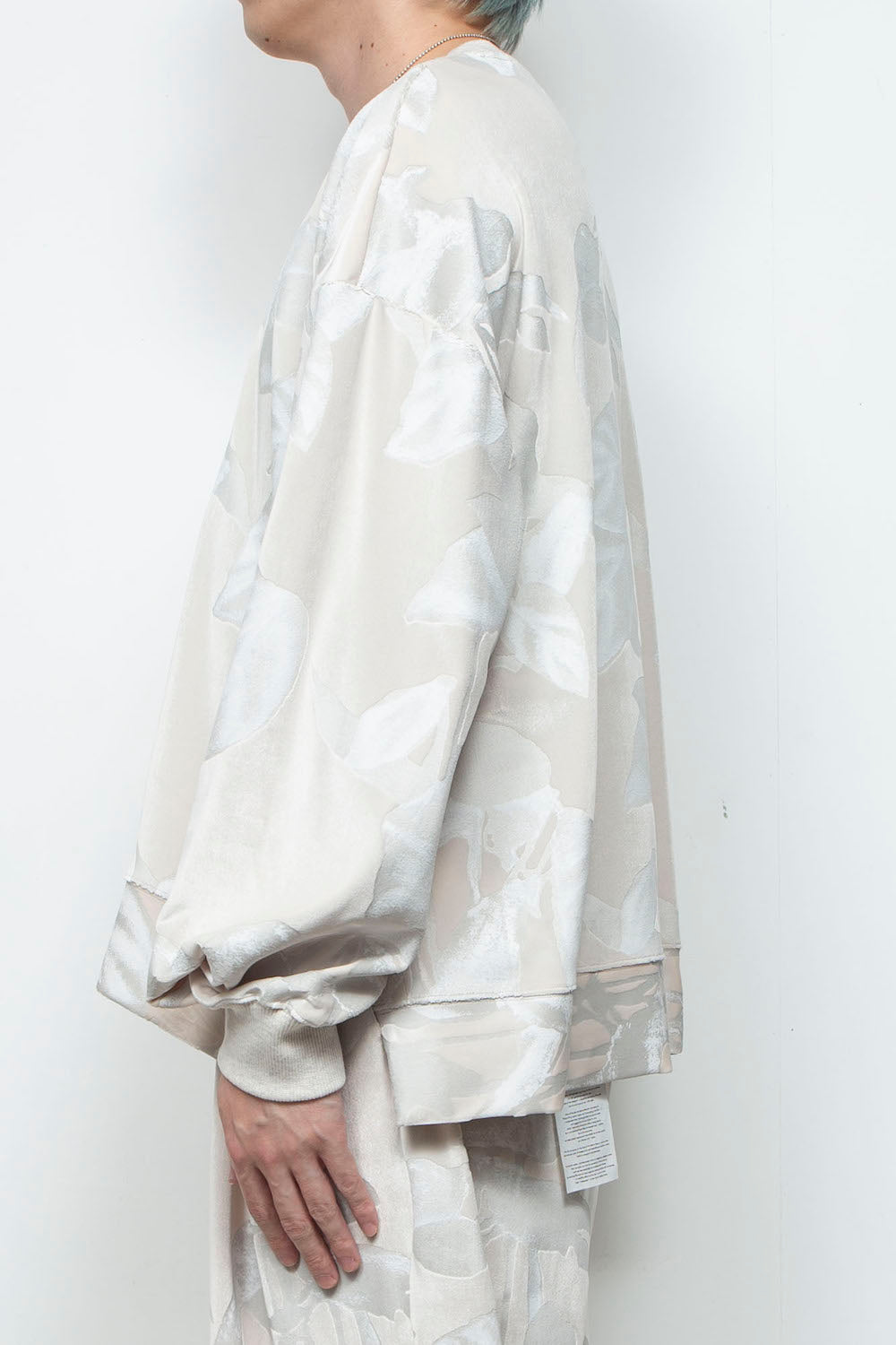 <last>  
LB25AW-PO08-PVL | 3D Printed Velour Jersey Pullover | Off White</last>