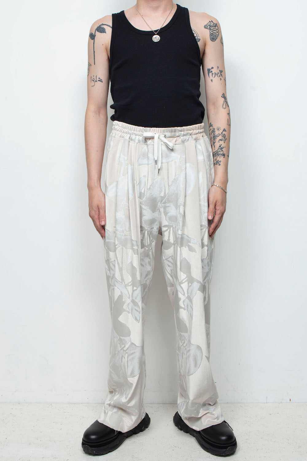 LB25AW-PT08-PVL | 3D Printed Velour Jersey Easy Pants | Off White