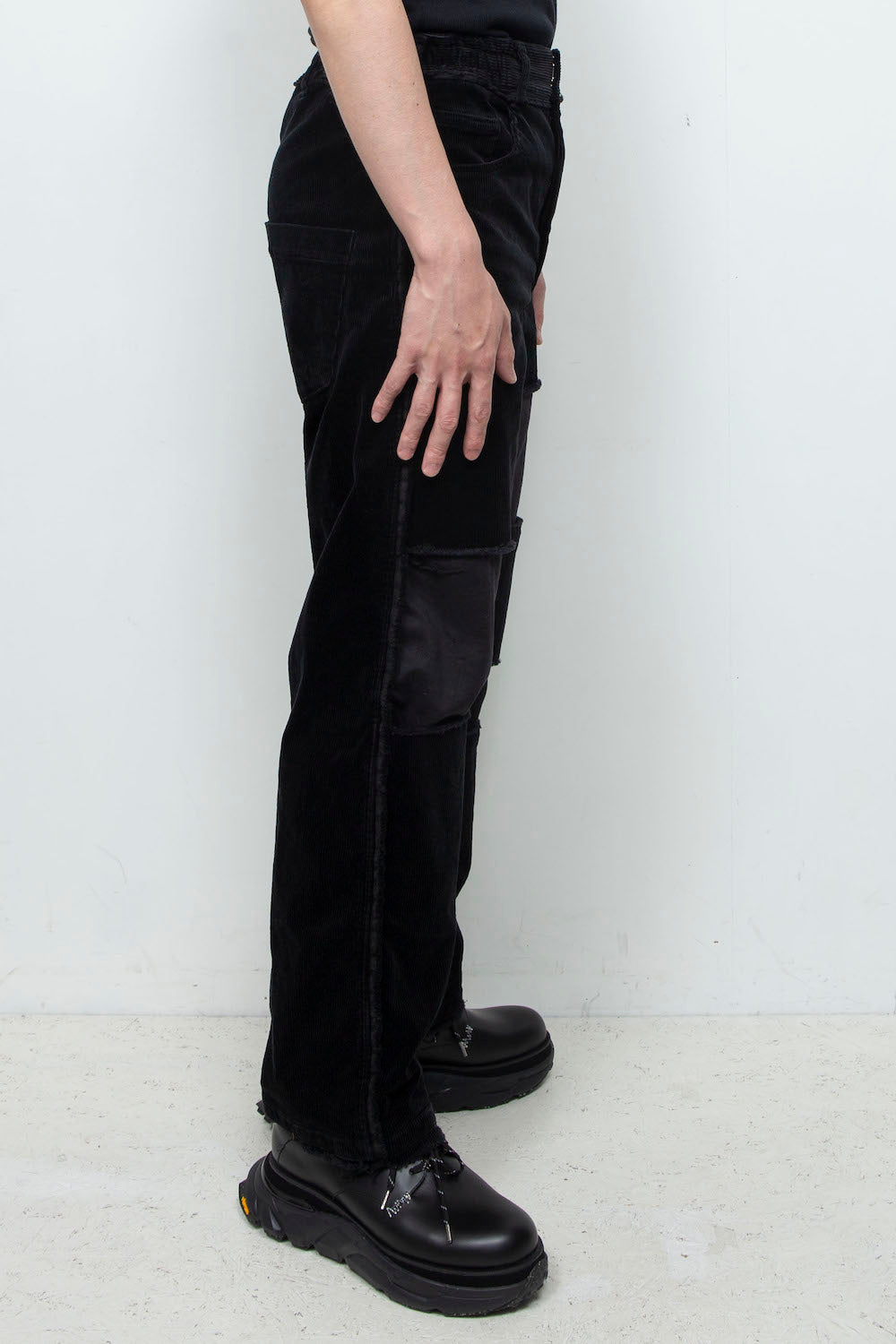 LB25AW-PT02-CDR | Reconstructed 5-Pocket Pants (Corduroy) | BLACK