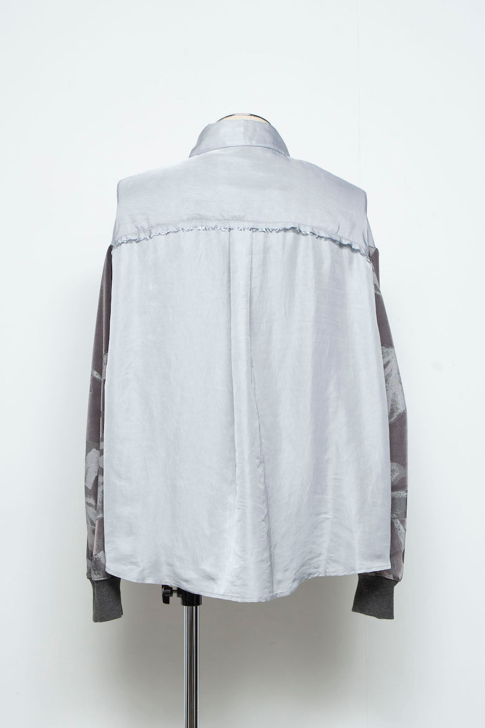 LB25AW-SH08-SPV-PVL | Velour Jersey Sleeve Easy Shirt | SKY GRAY x CHARCOAL