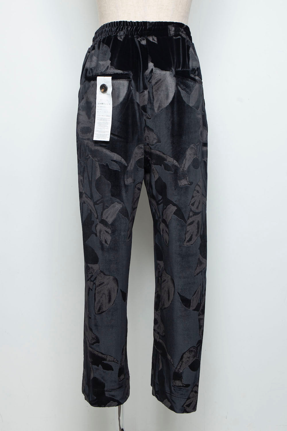 <last>  
LB25AW-PT08-PVL | 3D Printed Velour Jersey Easy Pants | BLACK</last>