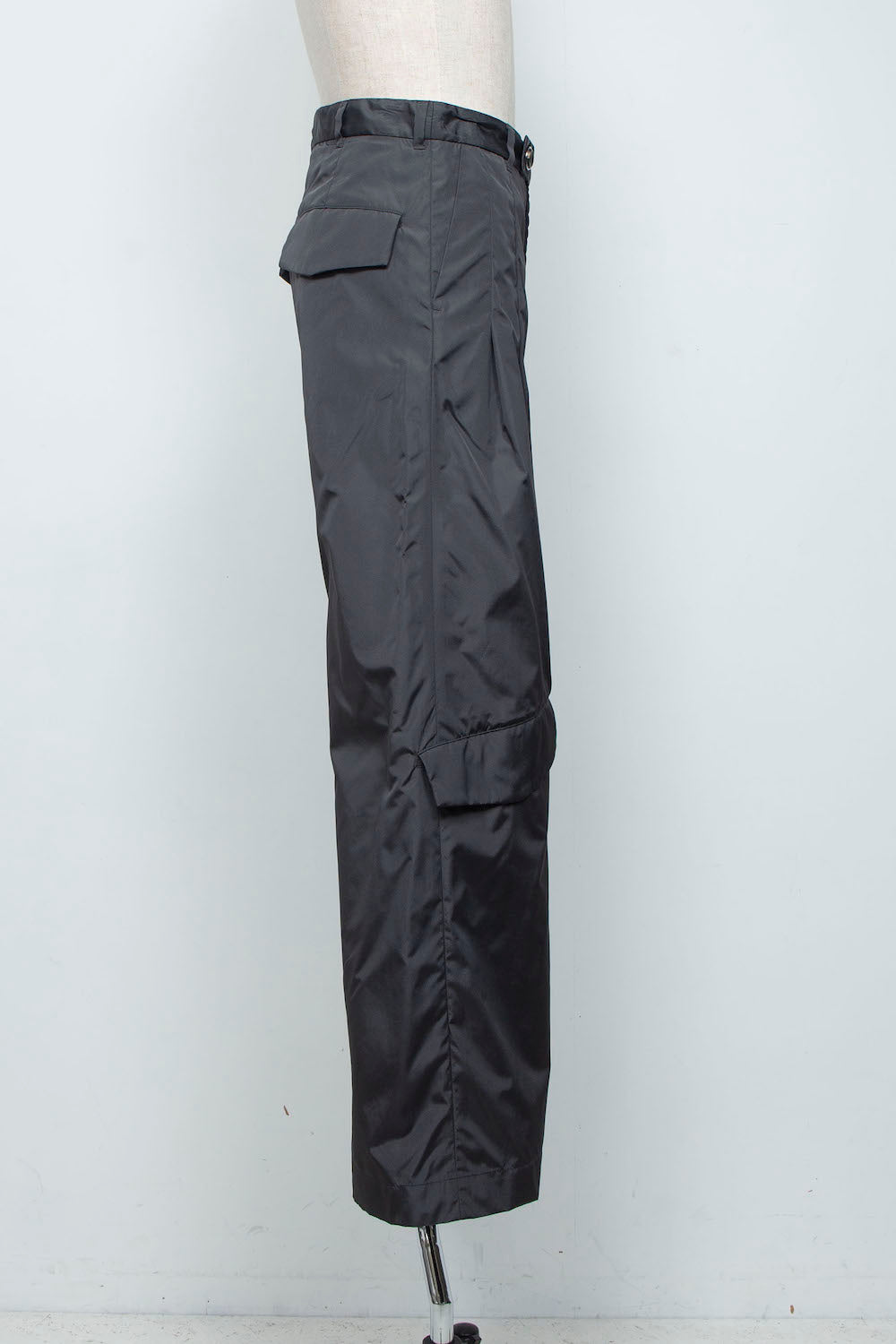 LB26SS-PT09-TRT | TRUSSAIR®︎ TWILL シンフラップバギートラウザー | CHARCOAL