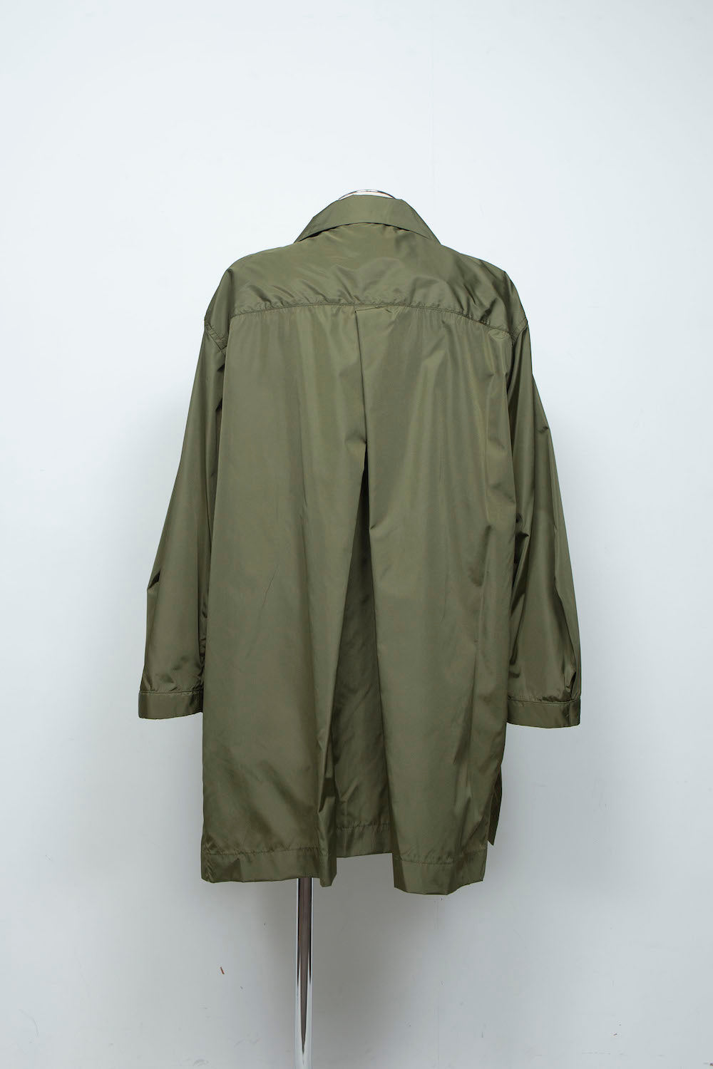 LB26SS-SHCO01-TRT | TRUSSAIR®︎ TWILL セミロングステンカラーコート| MILITARY GREEN
