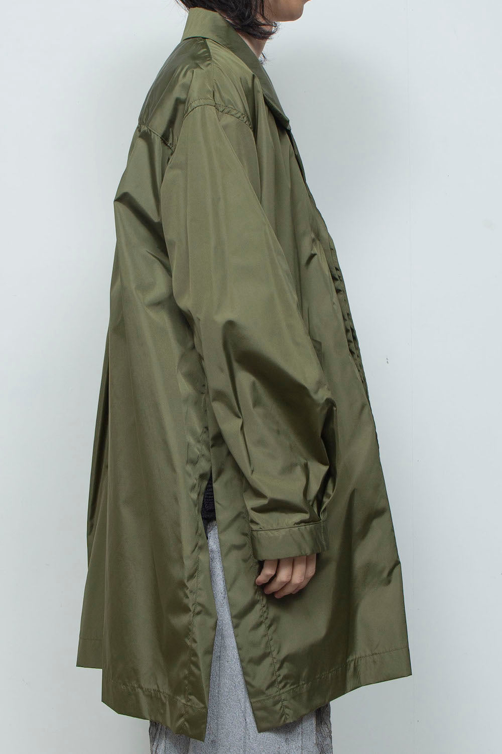 LB26SS-SHCO01-TRT | TRUSSAIR®︎ TWILL セミロングステンカラーコート| MILITARY GREEN