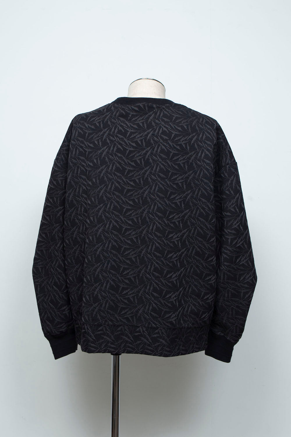 <LAST 1点> LB26SS-PO08-ETJ | フルエンブロイダリージャージープルオーバー | BLACK