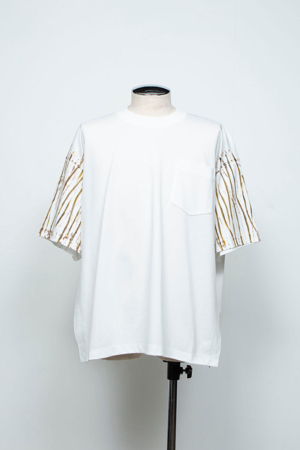 <last>  
LB25AW-TE09-HDP | 优质比马棉手绘T恤 | 白色</last>