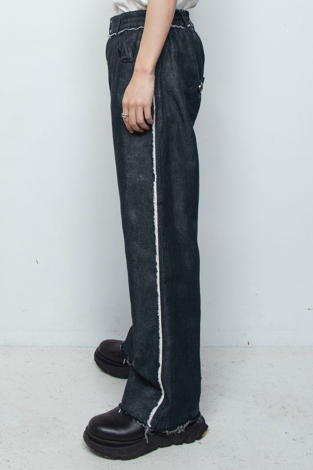 <LAST 1点> LB26SS-PT02-HPD | ホイルプリントローライズ5Pセミフレアパンツ | BLACK×FOIL