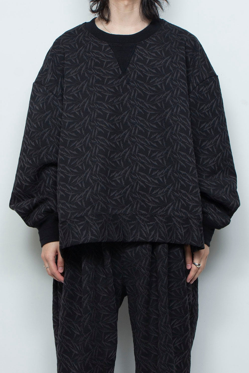 <LAST 1点> LB26SS-PO08-ETJ | フルエンブロイダリージャージープルオーバー | BLACK