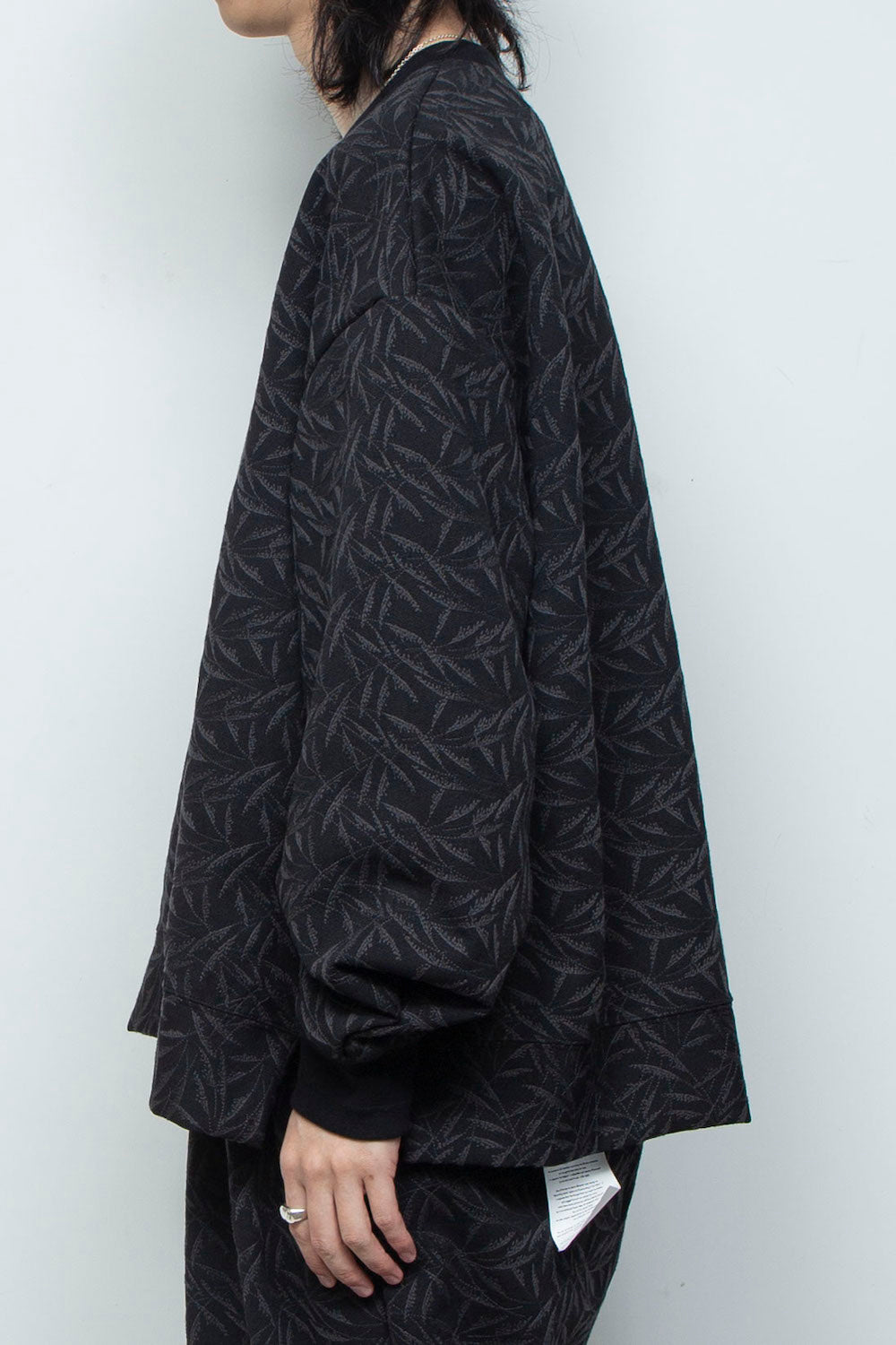 <LAST 1点> LB26SS-PO08-ETJ | フルエンブロイダリージャージープルオーバー | BLACK