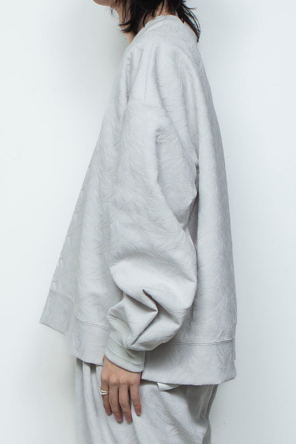 <LAST 1点> LB26SS-PO08-ETJ | フルエンブロイダリージャージープルオーバー | ICE GRAY