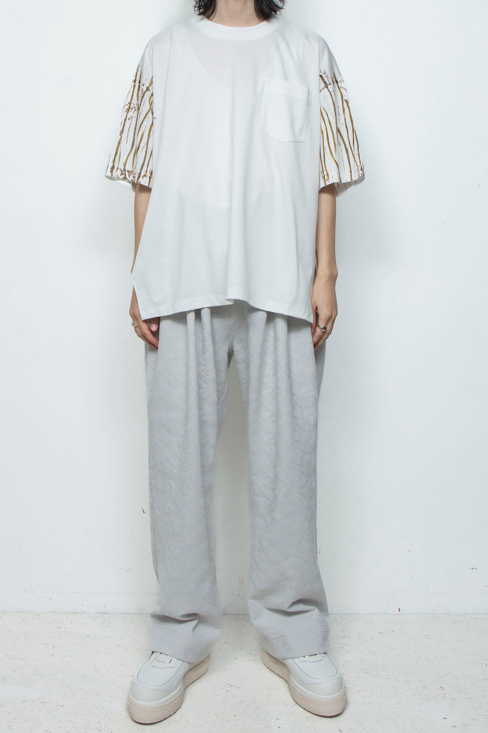 <last>  
LB25AW-TE09-HDP | 优质比马棉手绘T恤 | 白色</last>