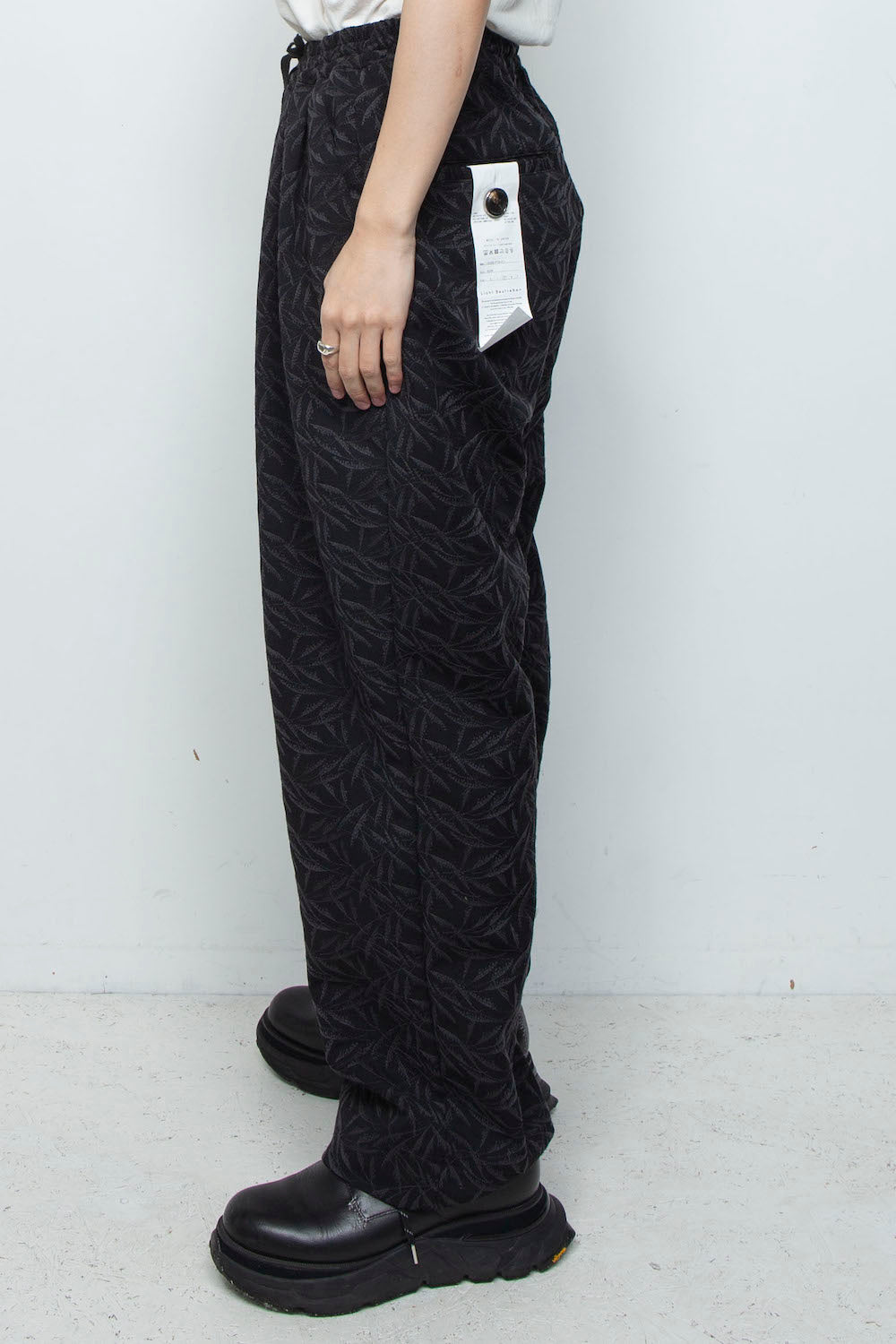 <LAST 1点> LB26SS-PT08-ETJ | フルエンブロイダリージャージーイージーパンツ | BLACK