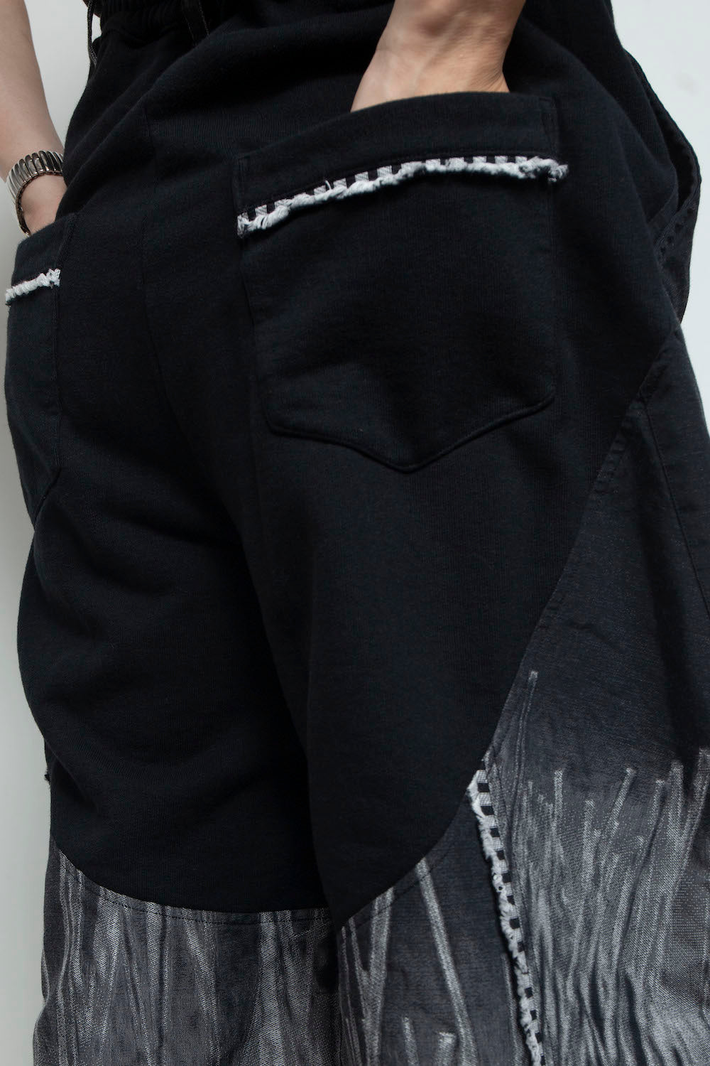 <last item> 
LB26SS-PT09-BDS | Original 3-Layer Sinflap Baggy Trousers | NATURAL</last>