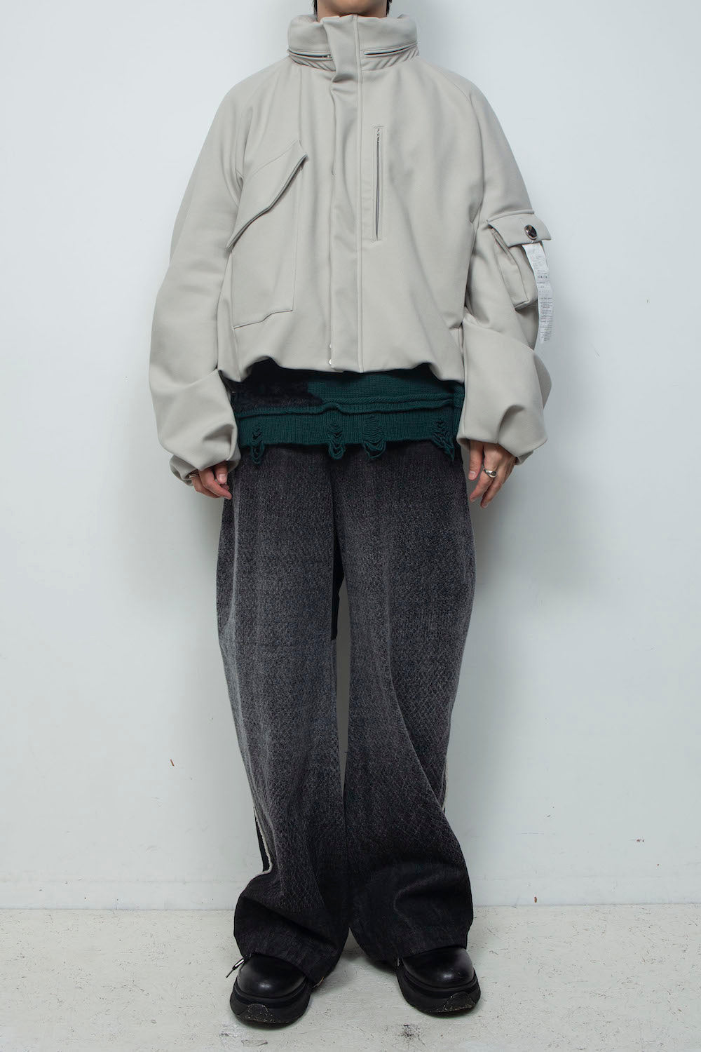 LB26AW-BL03-DFB | DOWN FABRICショートフードブルゾン | LIGHT GRAY